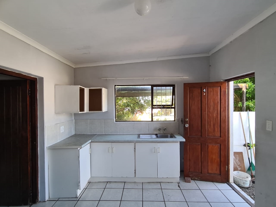 10 Bedroom Property for Sale in West Bank Eastern Cape